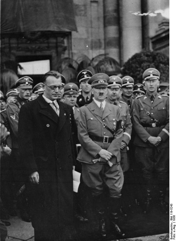 Adolf Hitler in front of the Hofburg's palace in Vienna with Arthur Seyss-Inquart